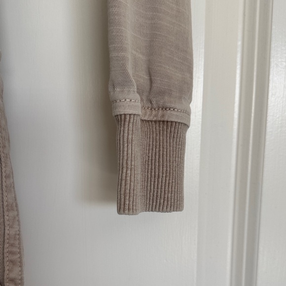 James Perse Taupe Button-Front Jumpsuit - Picture 5 of 12